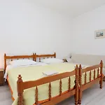Διαμέρισμα With A Parking Space - 10351 Omiš